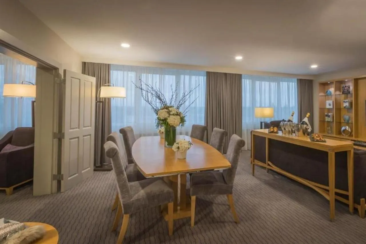 ****  Clayton Hotel Burlington Road Dublin Irland