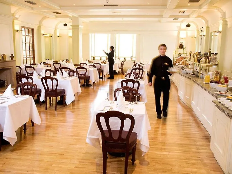 Clayton Hotel Burlington Road Dublin 4*,